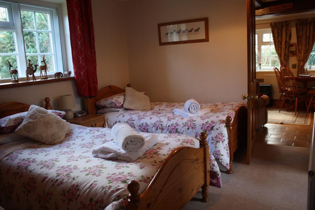 Brookleys Guest House Bidford ภายนอก รูปภาพ