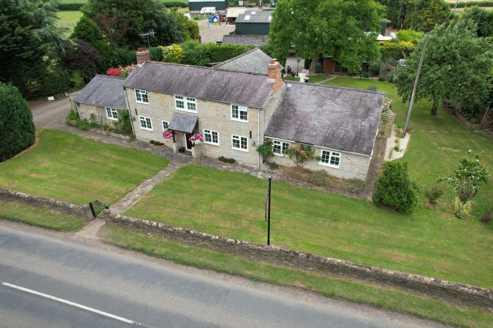 Brookleys Guest House Bidford ภายนอก รูปภาพ