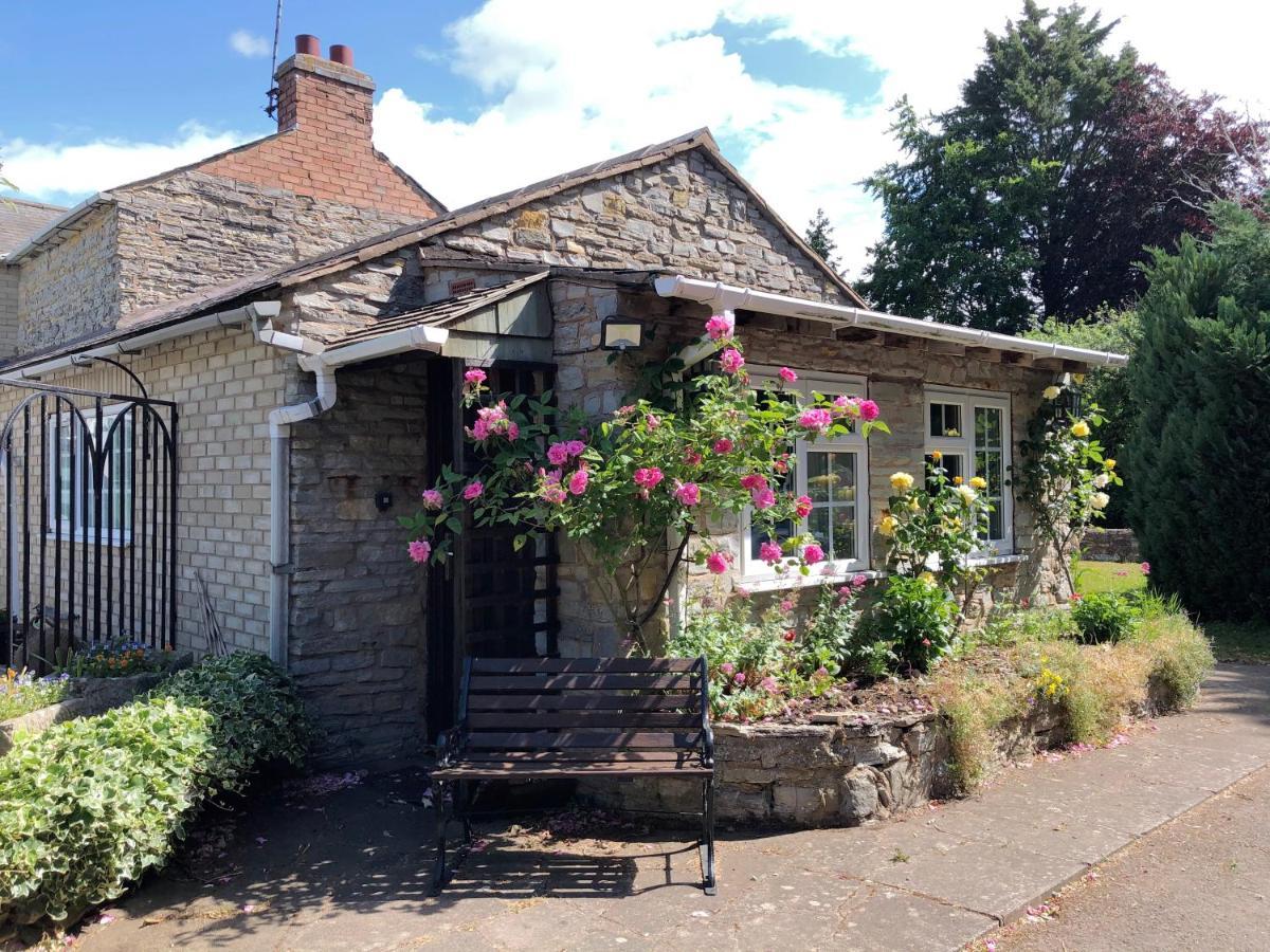Brookleys Guest House Bidford ภายนอก รูปภาพ