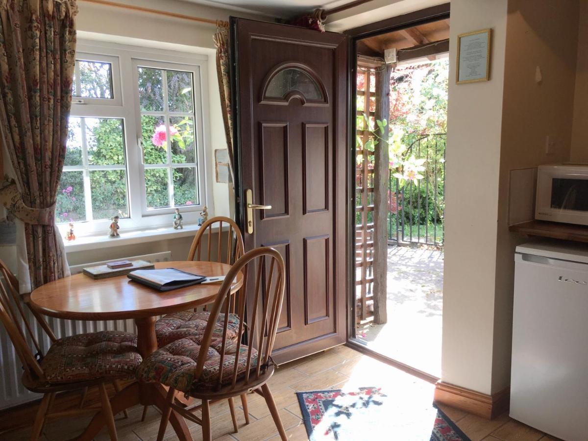 Brookleys Guest House Bidford ภายนอก รูปภาพ